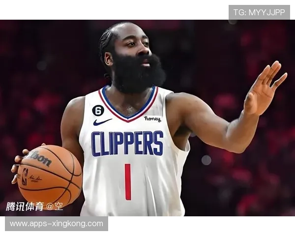 哈登赛季表现曲线：从低谷到稳定再到爆发