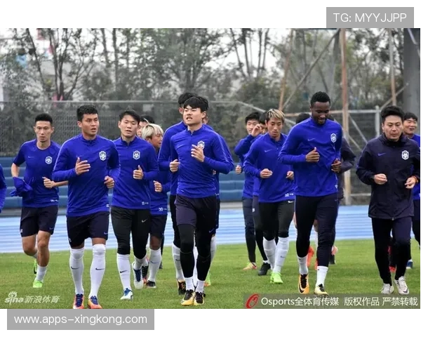 加兰中场组织练习连送妙传