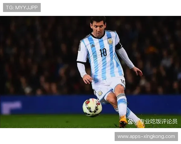 巴黎快速角球战术助攻，梅西近点补射建功